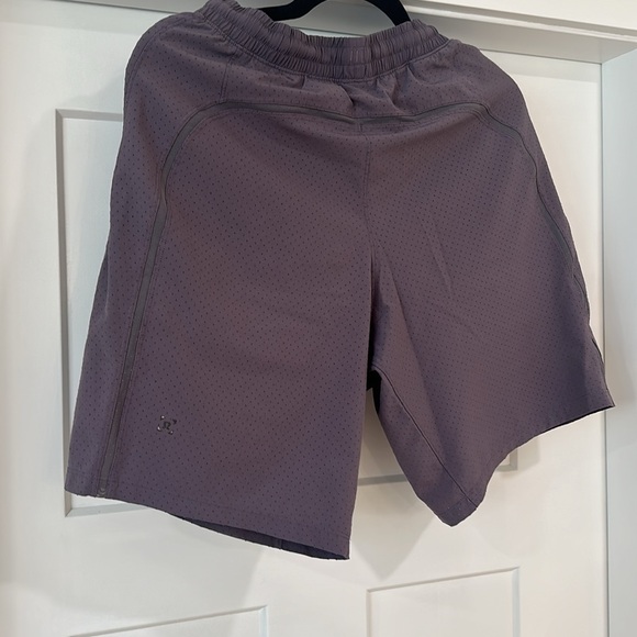 Lululemon shorts - Picture 4 of 4